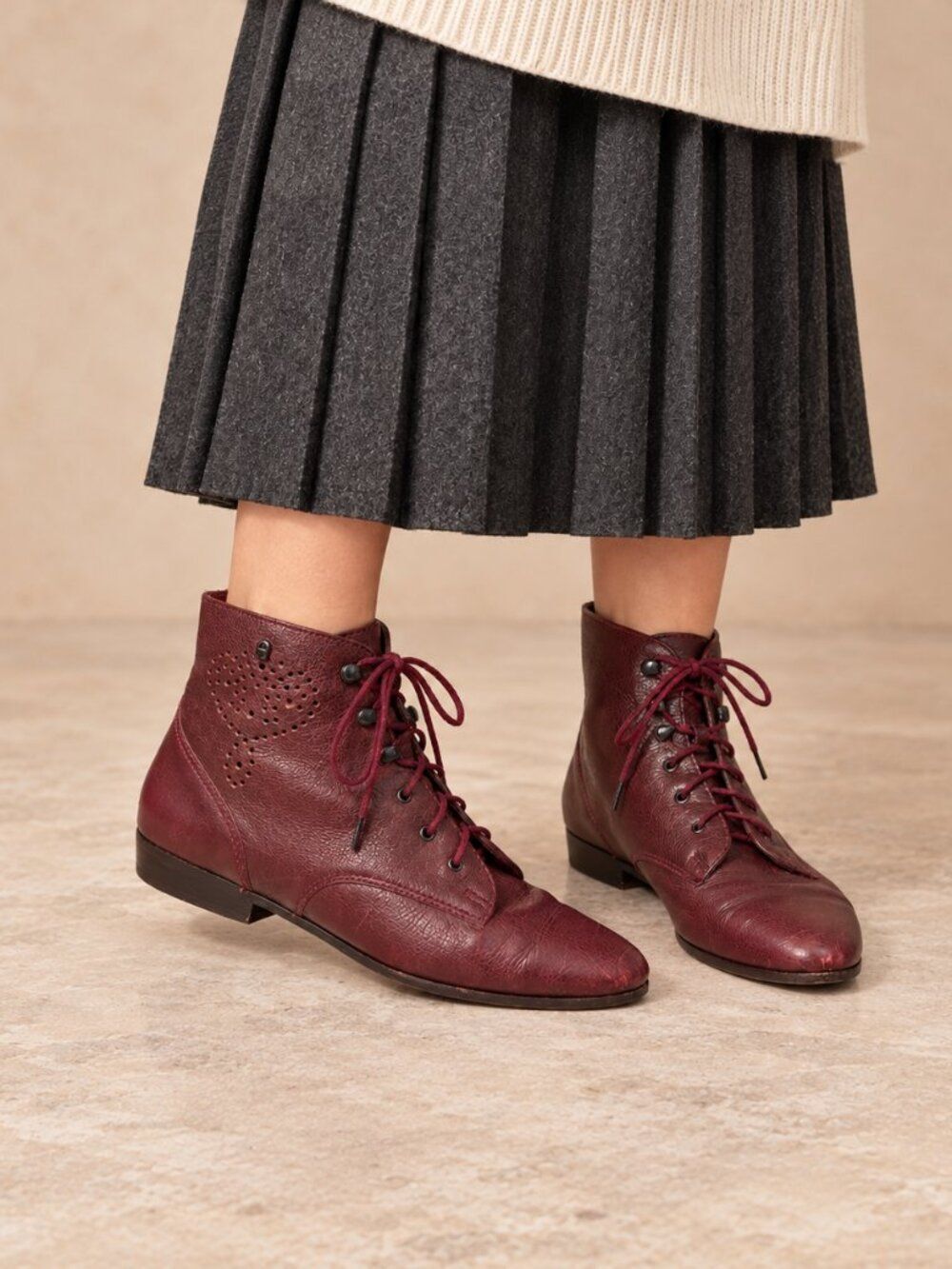 Vintage Etienne Aigner 7435 Burgundy Leather Lace Up Ankle Boots Women’s 8M